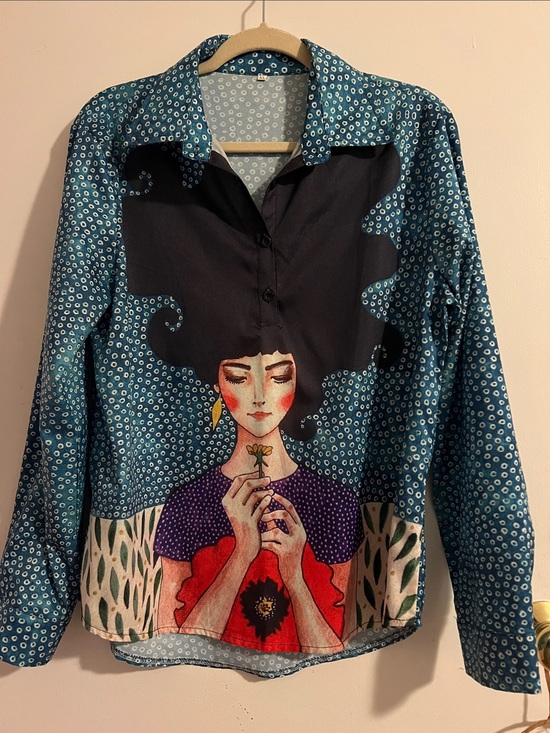 Tops - Artistic Illustrated Blue Patterned Button-Up Top